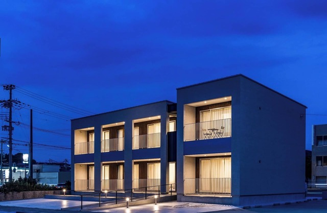 LARGE SUITE / Awaji Hyōgo