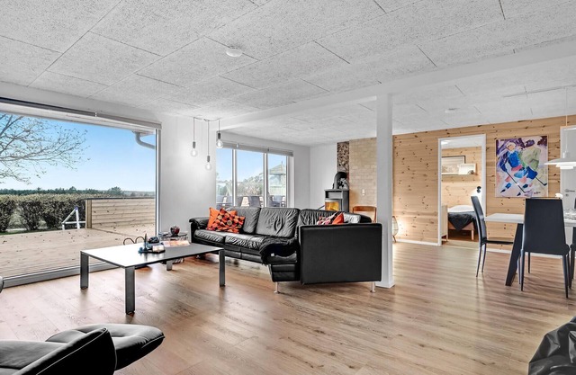 Alojamiento de 4 habitaciones en Glesborg