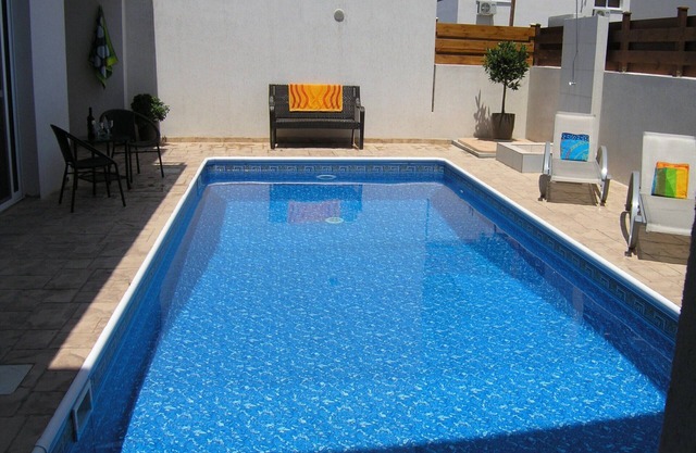 Muy Grande Villa con piscina privada