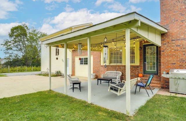Large Yard & Basketball Hoop: Murfreesboro Home!