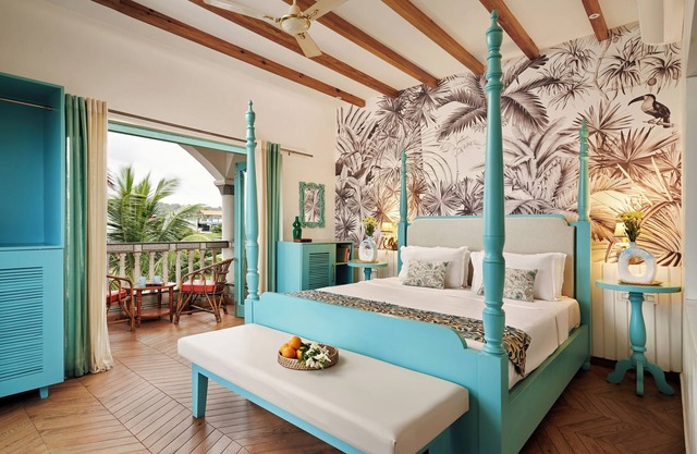 Larios Beach Holidays