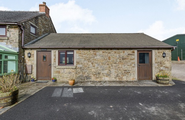 Lark's Rise Cottage, CASA INFERIOR