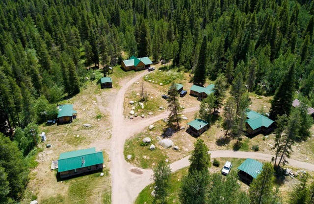Larkspur Cabin - Beyul Retreat
