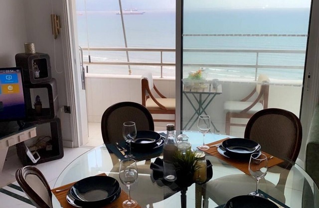 Larnaca Seaview Rooms