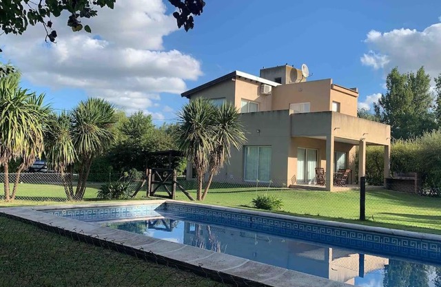 Las Acacias