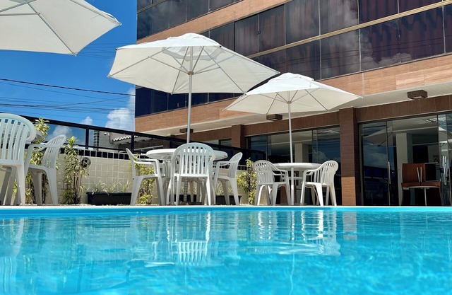 Las Brisas Beach Hotel