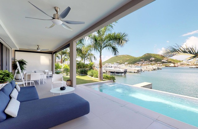 Las Brisas Luxury villa