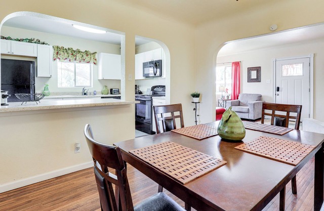 Las Cruces Home w/Fenced Yard: Recently Remodeled