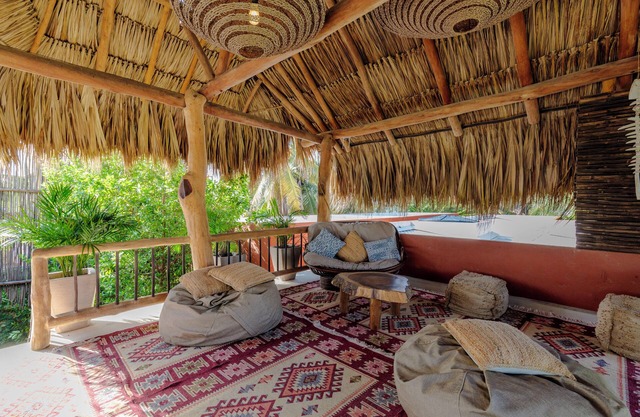 LAS DUNAS BEACH HOUSE