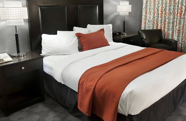 Las Vegas Getaway! Convenient Unit Near at The Strip! Free Parking