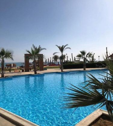 Laserina Palm Beach for families only with ground floor with big garden there is entrance extra fees 250 LE per adult
