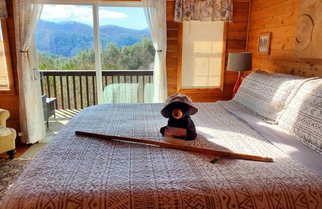 Cabaña impresionante con hermosas vistas a la montaña y jacuzzi