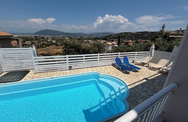 Villa de lujo de 3 dormitorios con piscina