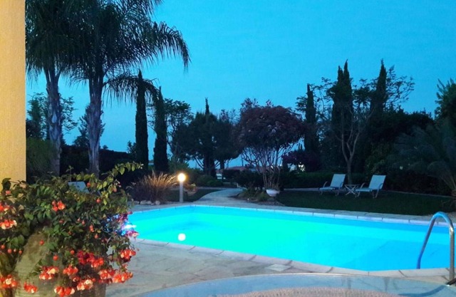 Latchi Aria: Charming Cyprus Villa, 3 Beds, Sea Views, Near beach, Wifi