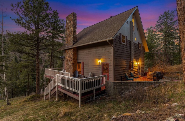 ¡NUEVO! Mountain Mama's House es espaciosa pero acogedora; 5 minutos a Miner St; 26 minutos a las rocas rojas; Wi-Fi gratis