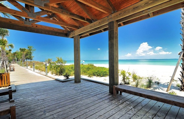 Latitude Adjustment 2 Bedroom Bungalow by Redawning