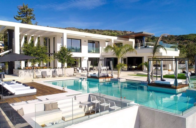 Lavish Crete Villa | Villa Amaris | 135m2 Main Swimming Pool & Jacuzzi Pool | Stunning Balcony Seating Area with Outdoor Home Cinema | Wonderfull Views | Outdoor Bar & BBQ Area | Private Tennis Court | 3 Bedrooms | Chania