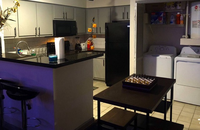 Lavish paradise 2 bedroom - 2 bathroom residence in the heights