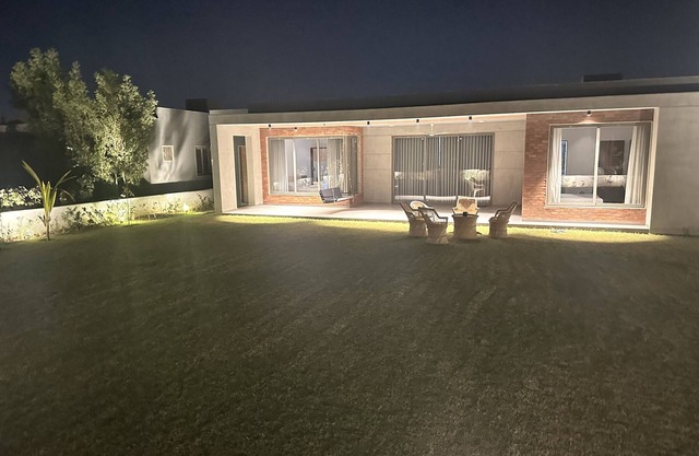 Lavish Villa for rent at Sanand