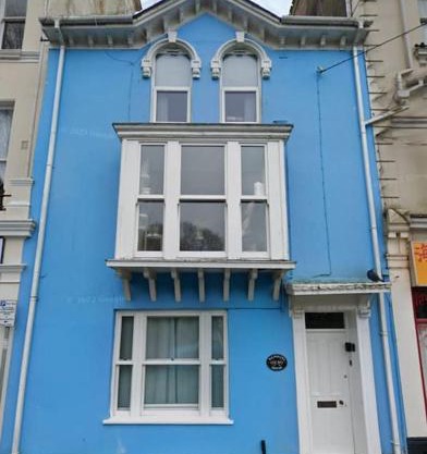 Lawn View Apartment