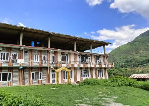 Laxmi Sadan - A RiverSide Homestay