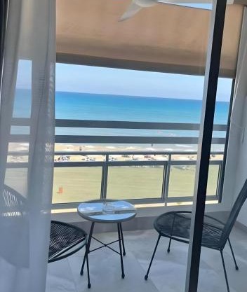 Lazuli Beachfront Sea View Ap 34