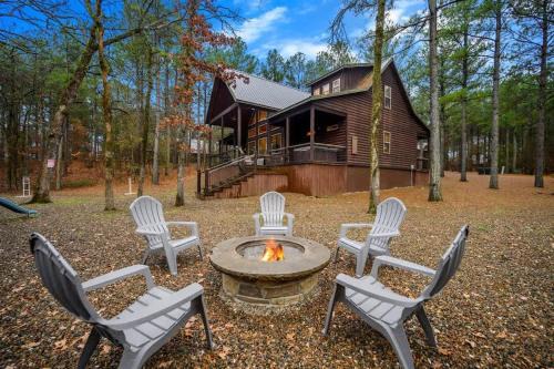 Lazy Daze Lodge - Hot Tub Playset & Firepit