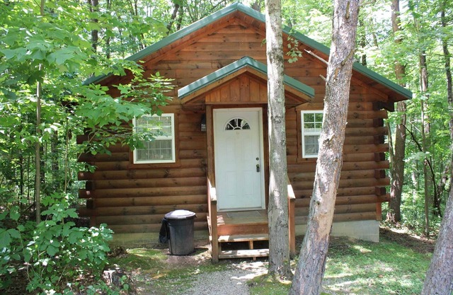 Cabaña-Baño Privado-Estándar-Acorn Ridge