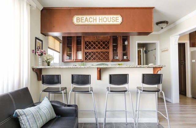 LB nuevo y actualizado Beach House Walk 2 Sand Sleeps 9