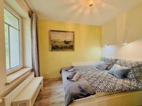 Leśna Residence Comfort Apartment by BookingHost