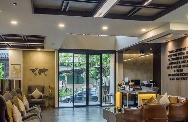 Le Bis Hotel