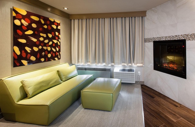 Le Chabrol Hotel & Suites