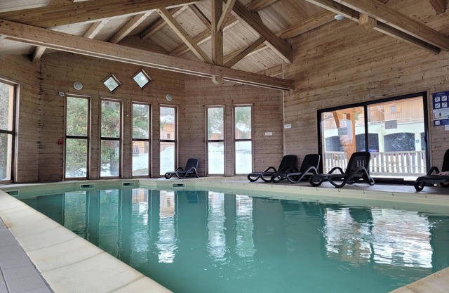 Le Chalet by Sophie Chalet of 55m2 Superdevoluy with exterior and parking