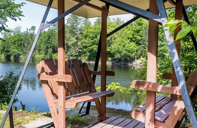 Le Chalet EDGAU | Spa & Waterfront Relaxation