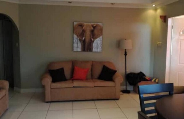 Le Chateau - Egret Apartment