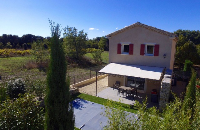 LE CIGALOU CON SU PISCINA Y JARDÍN