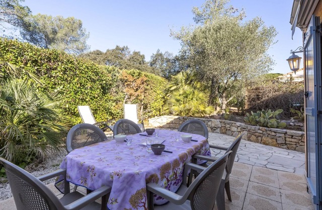 Le Clos d'Azur 1 by Interhome
