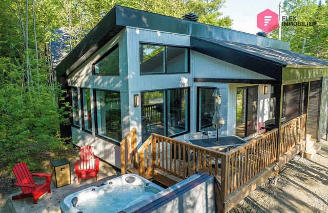 ⭐ Le Coureur des bois de Portneuf 🪓 Private SPA Sauna Pool Billiards Trails ⭐