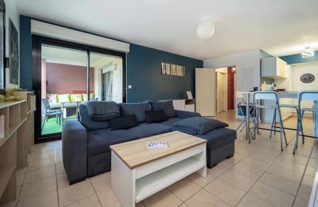 Le Dory ~ Spacious, Air-conditioned, Terrace & Parking