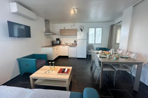 LE FARNIENTE - Appartement rez-de-chaussée dans résidence face à la plage