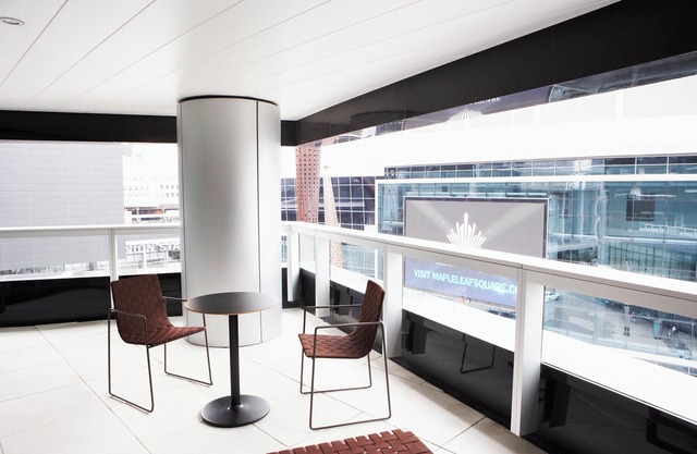Le Germain Hotel Maple Leaf Square