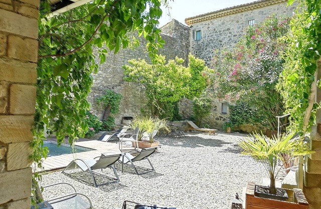 LE Gite D Emeline 2 Pers Avec VUE SUR Terrasse ET Piscine