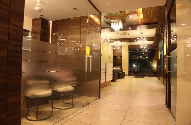 Le Grande Residency