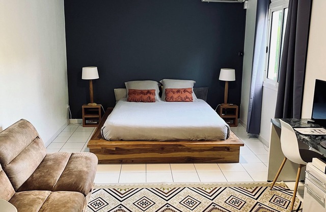 Le Hameau de La Vallée, ideal for couples and business travellers