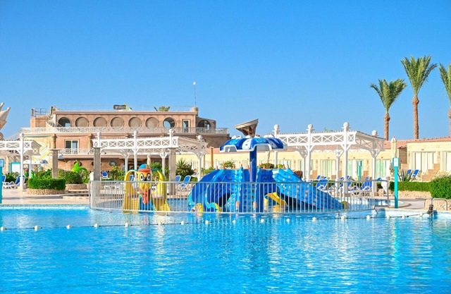 Le Jardin Aqua Park Resort