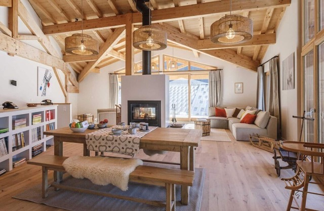 Le Malatray - Spacious chalet with mountain view