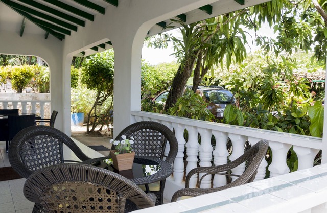 Le Manglier Guest House