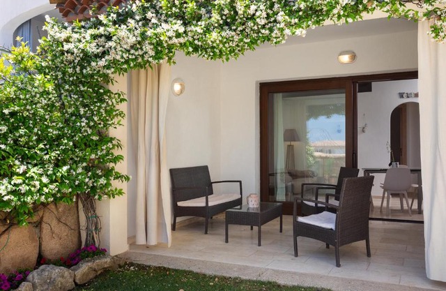 Le Maree Apartments