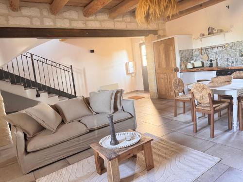 LE MAS D'AMBRE La maison des Vendangeurs