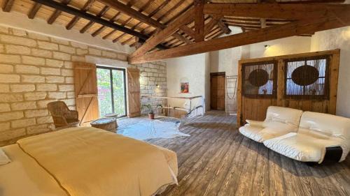 LE MAS D" AMBRE La maison des Écuries